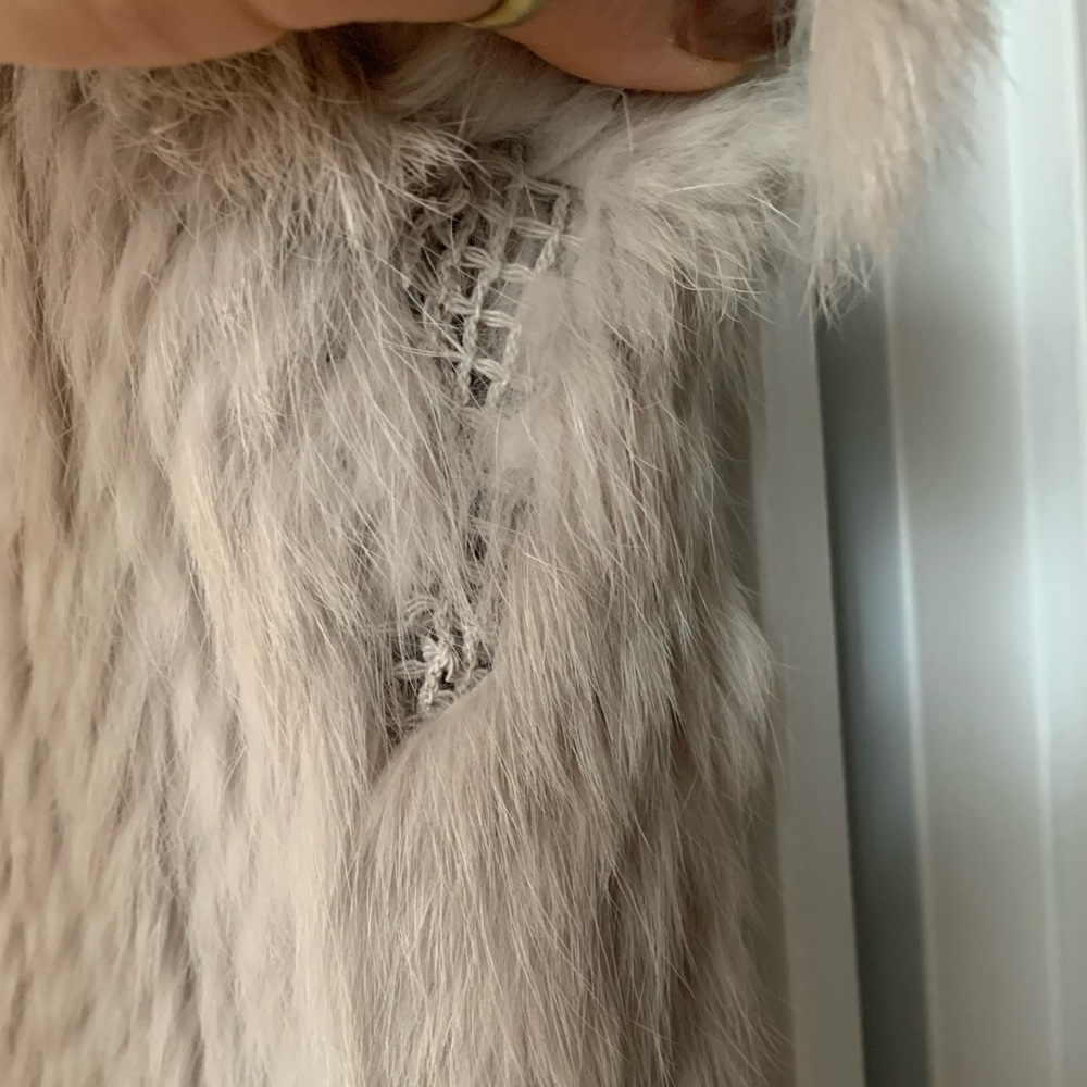 Love Token • Genuine Rabbit Vest - Picture 11 of 13
